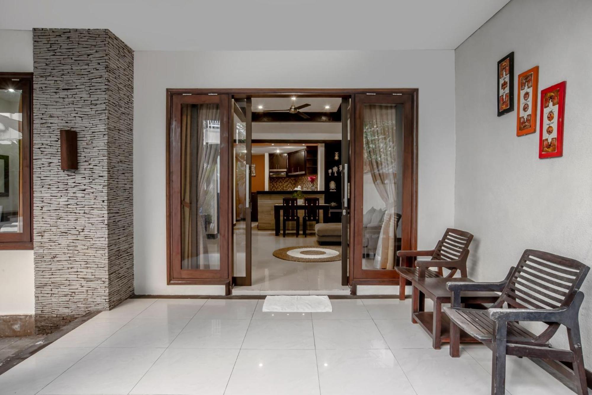 Pondok Arya Kuta Villas By Kamara Szoba fotó